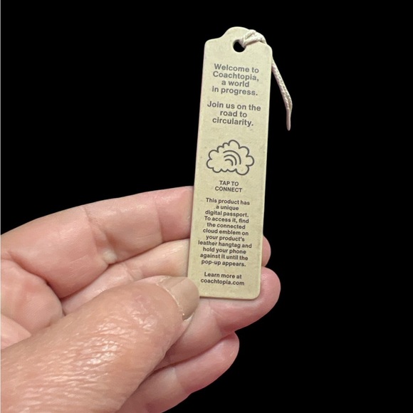 NWT Coachtopia recycled leather tote w/ matching clutch - Picture 8 of 9